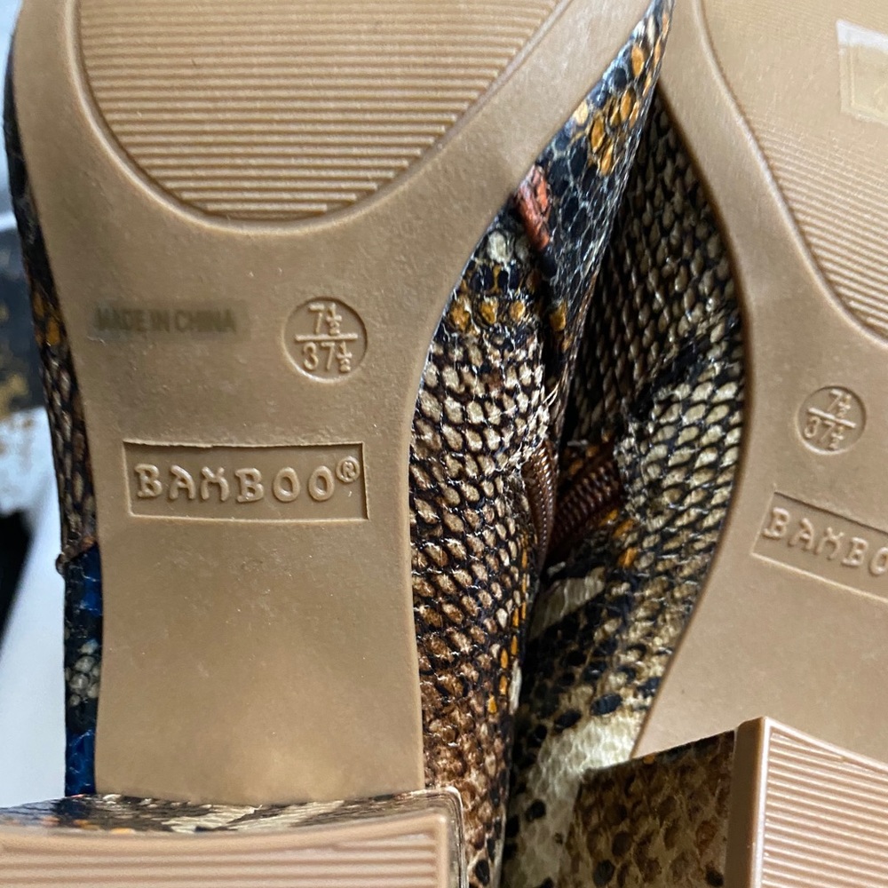 🆕 Tan Snake Embossed Fashion Boot - Picture 5 of 6